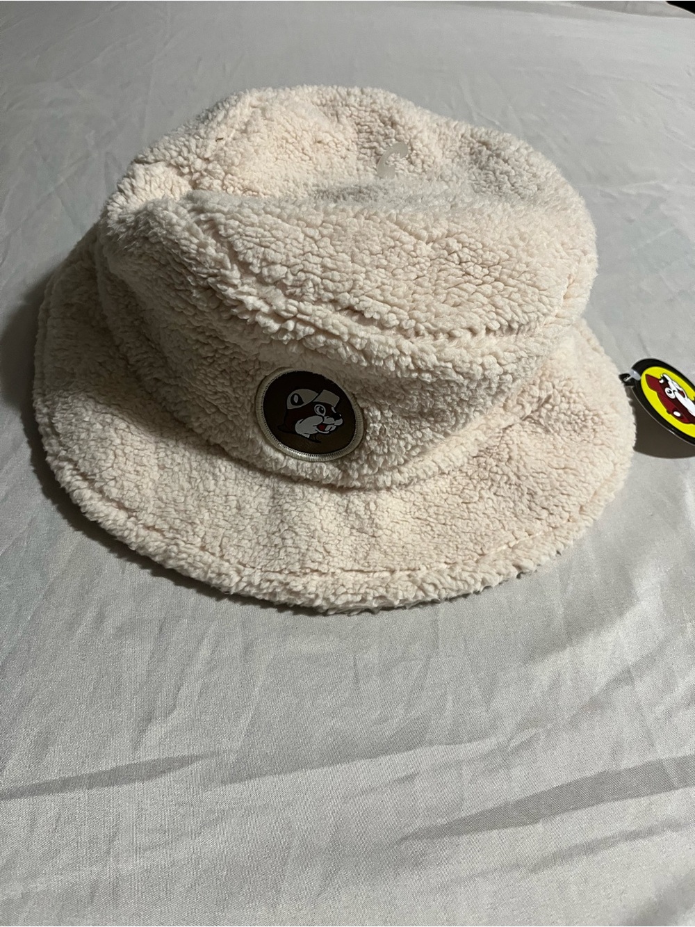Buc-ee Cozy Cream Sherpa Kids Bucket Hat with Character Catch New with Tags